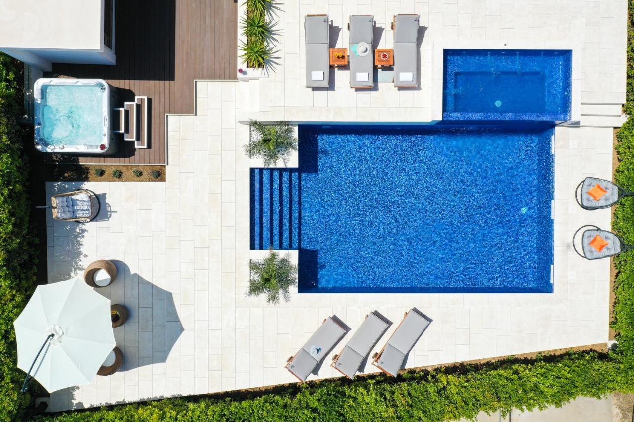 Appartamento Pino With Pool, Sauna&jacuzzi Petrcane